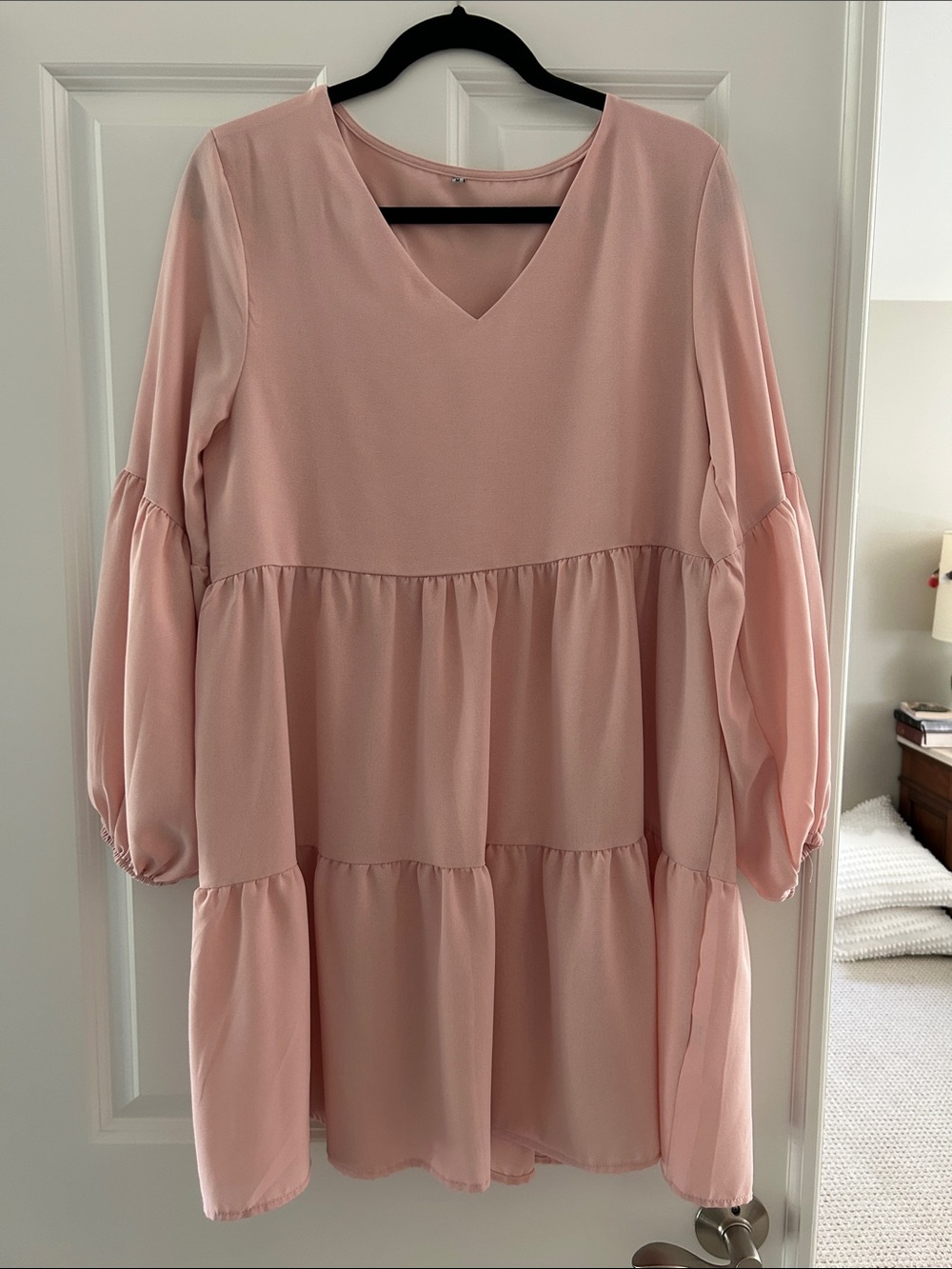 Women's Blush Pink Tiered V-Neck Dress